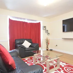 Four Bedroom Townhouse 12 Minutes Walk To Excel Exhibition Centre Casa de Férias